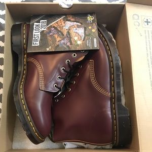 NIB Dr Martens 101 Archive color Oxblood
